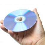 Dřevěný stojan na CD a DVD